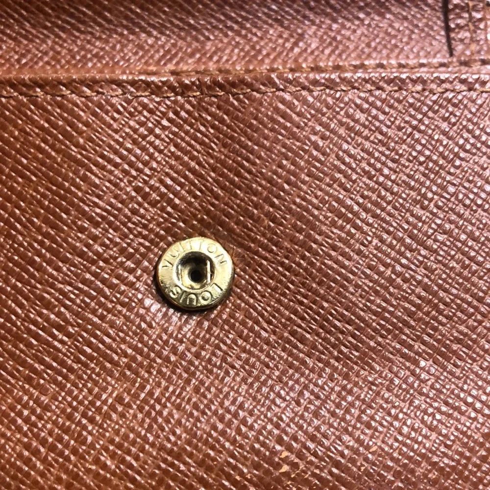 LOUIS VUITTON LV Monogram Bifold Marco Wallet with Internal Coin Pouch CA0092